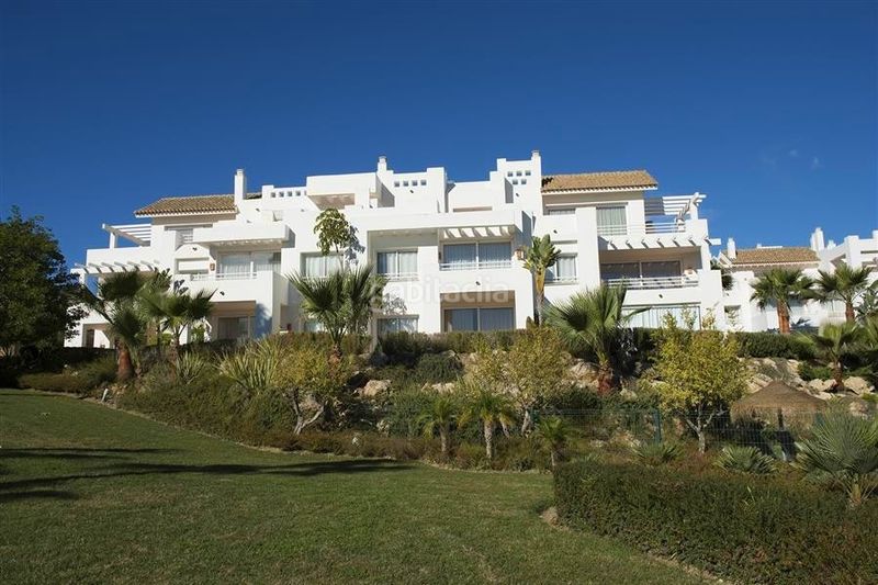 Foto aa1f789c-01b2-4473-917e-43d5e7e80621. Apartament amb aparcament piscina a Centro Estepona