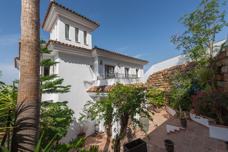Foto 03ebac1d-ea6c-4835-8a80-e5e3409105b0. Casa amb aparcament piscina a Istán
