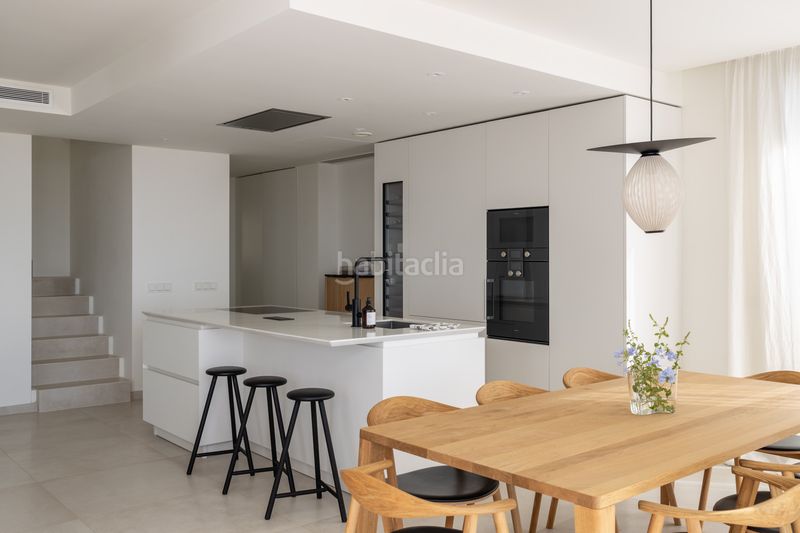 Foto b5817bc6-33ef-45c9-bd8f-05a9ec8a26c8. Apartament amb calefacció aparcament piscina a Los Naranjos Marbella