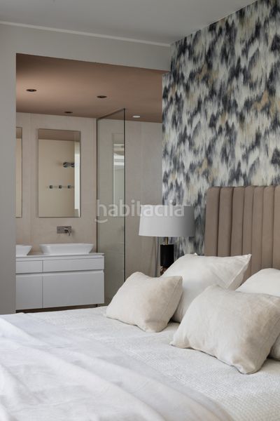 Foto 5cb63c86-4b1f-4294-b1e8-1e05381a8ef2. Apartament amb calefacció aparcament piscina a Los Naranjos Marbella