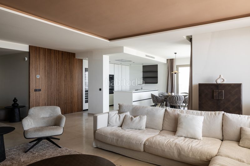 Foto 7235763f-dd83-4598-8697-8902f57c4a05. Apartament amb calefacció aparcament piscina a Los Naranjos Marbella
