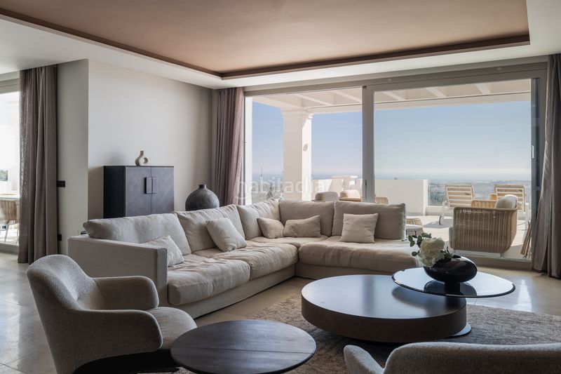 Foto b89bd0ae-c1f1-42e5-bc16-5ba9ee733fea. Apartament amb calefacció aparcament piscina a Los Naranjos Marbella