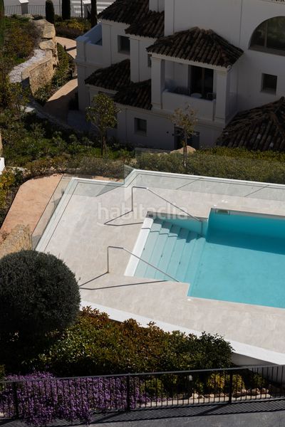 Foto c49404f9-fc41-49db-9898-a1ac9dd5d7e8. Apartament amb calefacció aparcament piscina a Los Naranjos Marbella