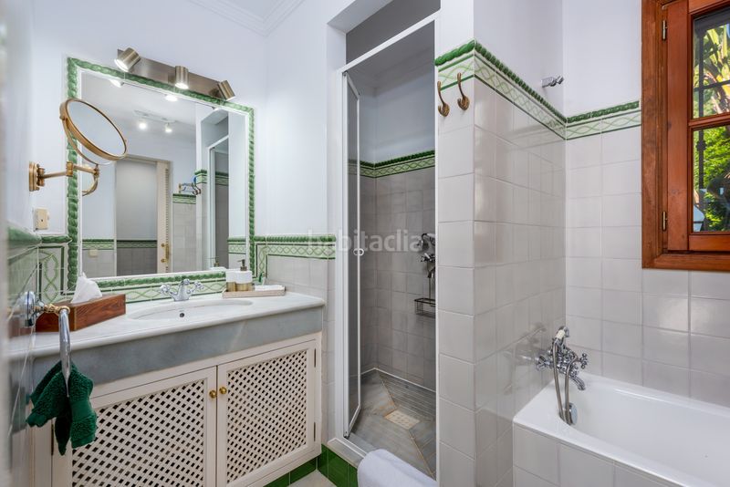 Foto c4309d44-de13-4494-afc0-3129a597cc59. Casa amb calefacció aparcament piscina a El Madroñal Benahavís