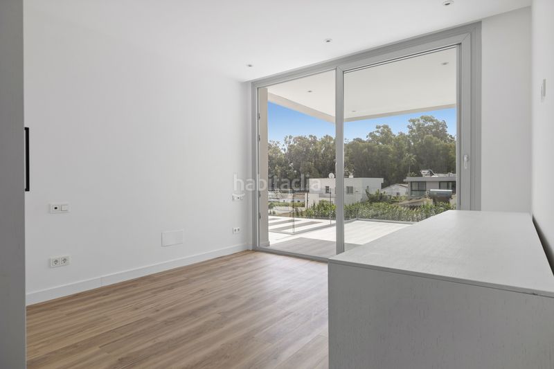 Foto 4fd51a3f-6bdd-4417-bd5d-eedacef04603. Casa amb aparcament piscina a Nueva Alcántara Marbella