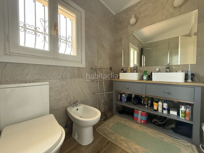 Foto 75b85fa5-b4e5-492c-b0a4-7c0324eacf99. Casa amb aparcament piscina a Puente Romano Marbella