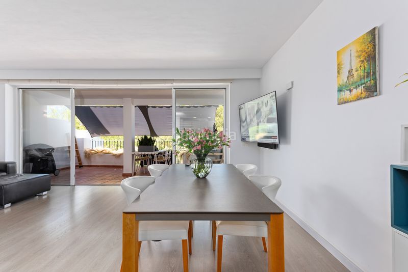 Foto dd4a389a-4285-4c5c-995e-37e1e8f63a21. Casa adossada amb aparcament a La Quinta Benahavís