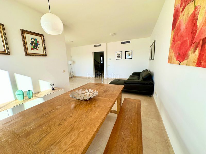 Foto 2e906c73-f02a-44e1-8a52-fb85d4722113. Casa aparellada amb aparcament piscina a los arqueros - puerto del almendro Benahavís