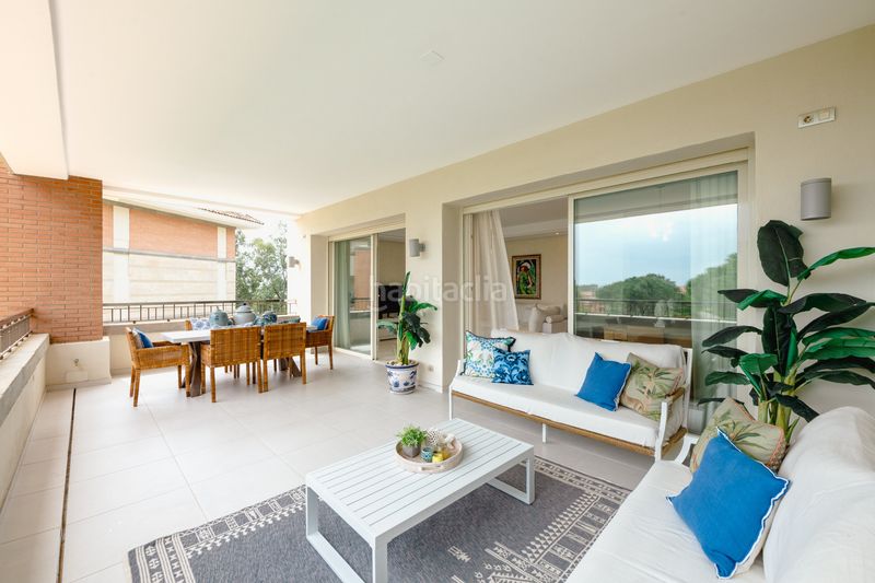 Foto 3a40294a-da00-4d65-9cff-a691dc0d4562. Apartament amb aparcament piscina a Las Lomas de Río Verde Marbella