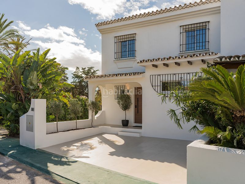 Foto 7f0cee5a-608b-4b4e-8b5c-fc289a98032e. Casa adossada amb aparcament piscina a Nueva Alcántara Marbella
