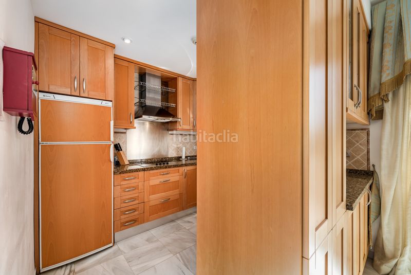 Foto a117ca71-1ec9-41e7-a6b9-53a7d6686725. Casa adossada amb aparcament piscina a El Paraíso Benahavís