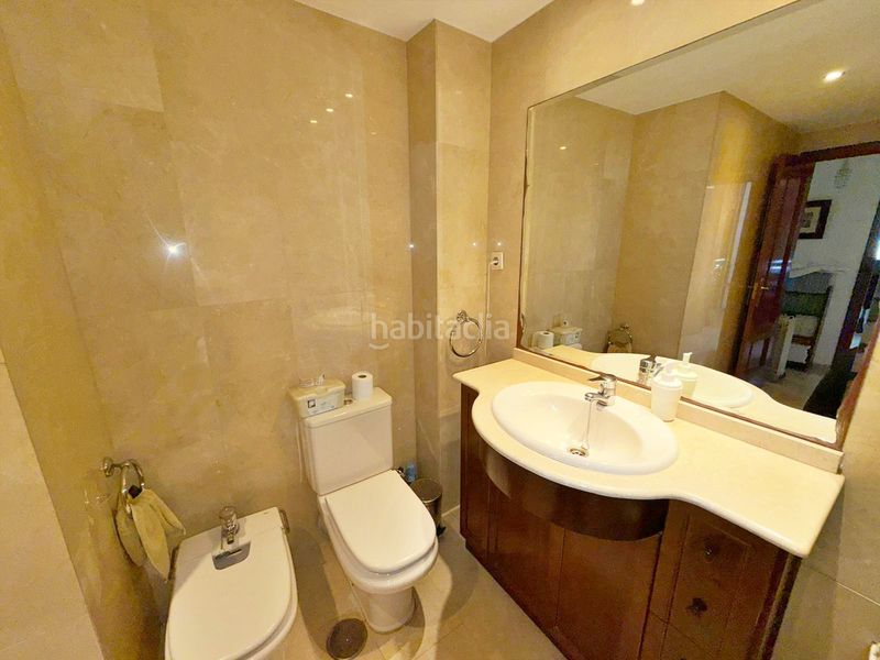 Foto 252d7650-8e7f-4c3f-bb0b-fe6f8b13649e. Planta baixa amb aparcament piscina a Centro ciudad Fuengirola