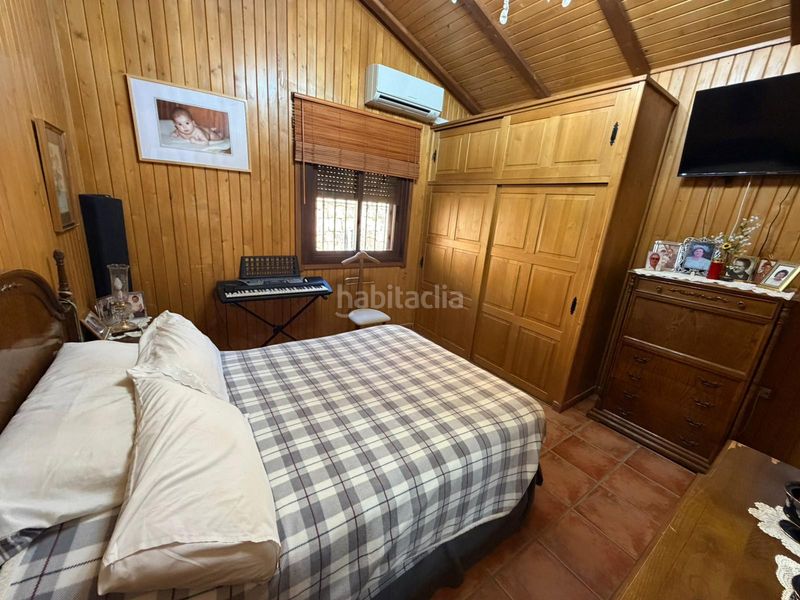 Foto f928c525-755a-4f9c-9f3a-0a51edb35460. Casa amb aparcament piscina a Los Llanos Estepona