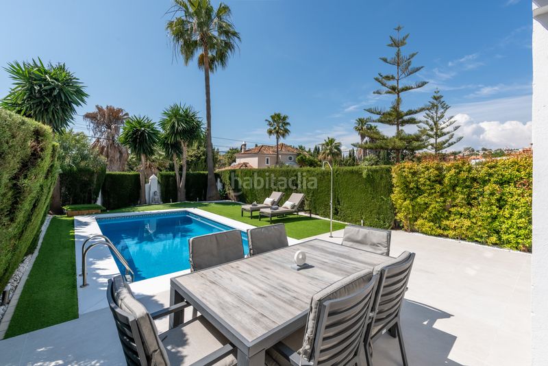 Foto da53c45e-22ac-4abb-8f70-891379596cbc. Casa amb piscina a Bel - Air Estepona