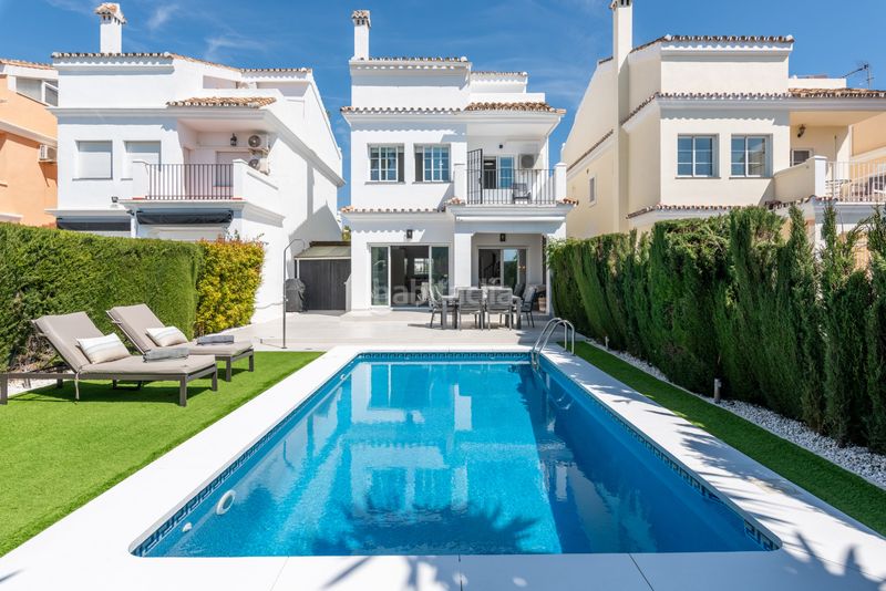Foto e96ac748-1795-4e42-878f-5caa868899a4. Casa amb piscina a Bel - Air Estepona