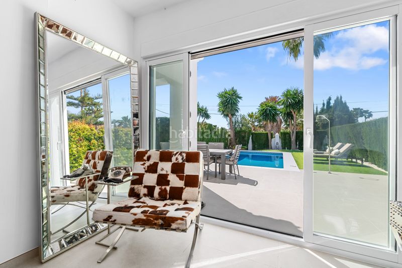 Foto ed4d12a5-3136-4f6a-92fb-f9d9481238ca. Casa amb piscina a Bel - Air Estepona