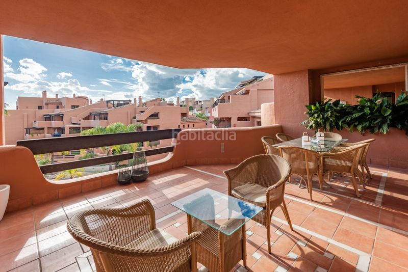 Foto 719ad90b-afe8-46ae-bac3-61a9e1d195aa. Apartament amb aparcament piscina a Kempinski Estepona
