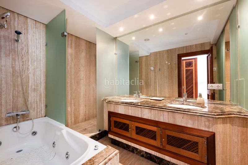 Foto 8d5ffdb6-3e8e-4289-b854-9c6599690ae5. Apartament amb aparcament piscina a Kempinski Estepona