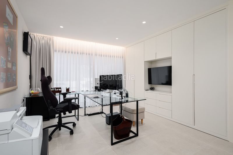 Foto 3d9d3682-31ae-4c80-ae91-c3f62fb1b60e. Apartament amb aparcament piscina a lomas de Marbella club Marbella