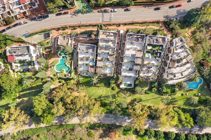 Foto f994c15e-3310-4443-be28-ee5c9daa133b. Apartament amb aparcament piscina a lomas de Marbella club Marbella