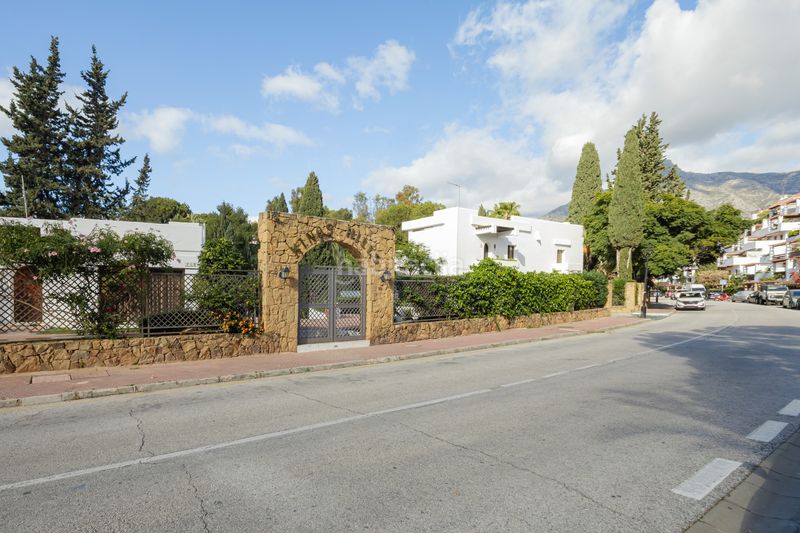 Foto 4a0094dd-e121-4736-b59d-4bad15bbf317. Apartamento en lomas de Marbella club Marbella