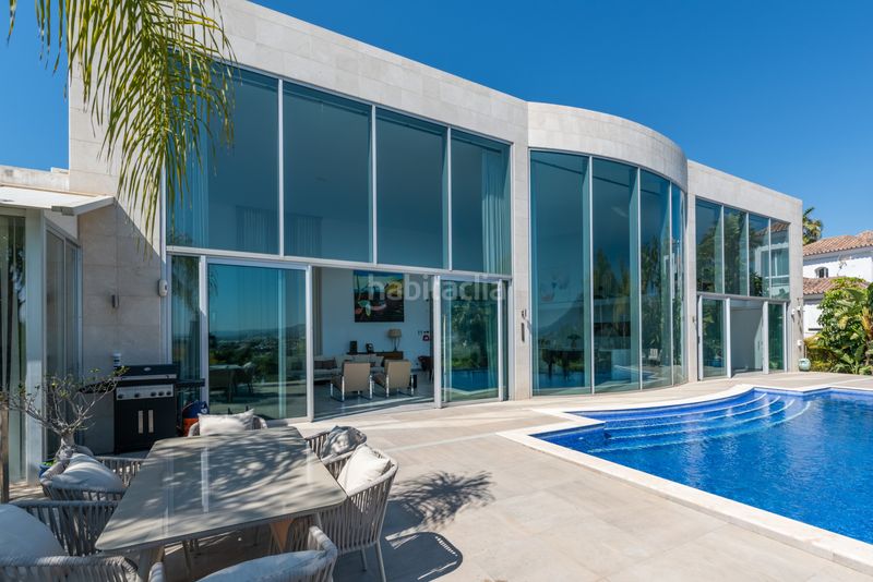 Foto ddc5b11f-bb98-452a-8489-5b9e0d7b2580. Casa amb aparcament piscina a La Quinta Benahavís
