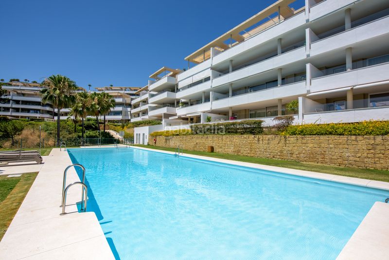 Foto 9e9fdaaa-5f27-4f73-abff-6f98cc28123d. Apartament amb aparcament piscina a los arqueros - puerto del almendro Benahavís