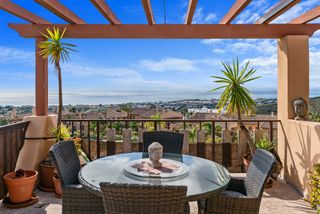 Penthouse in El Paraíso. Fantastico atico de 3 dormitorios con vistas panoramicas