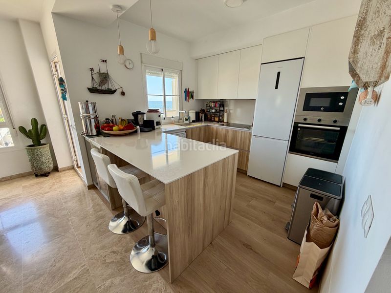 Foto 4a8fac21-8118-471d-a78a-9fc4a6d5a966. Apartament amb aparcament a puerto de Estepona Estepona