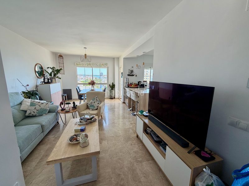 Foto 775f8c83-7f2d-4f97-956b-e2b699a4f4d4. Apartament amb aparcament a puerto de Estepona Estepona