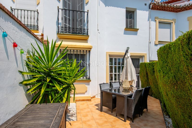 Foto 8ab5a7b3-6eef-4dae-98a0-79aee267b435. Casa adossada a Bel - Air Estepona