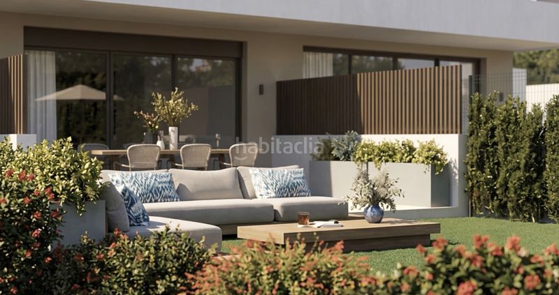 Foto f4b69979-50d3-4087-b0f3-1c14ebc0f0c7. Casa adossada amb aparcament piscina a Puerto Deportivo Fuengirola