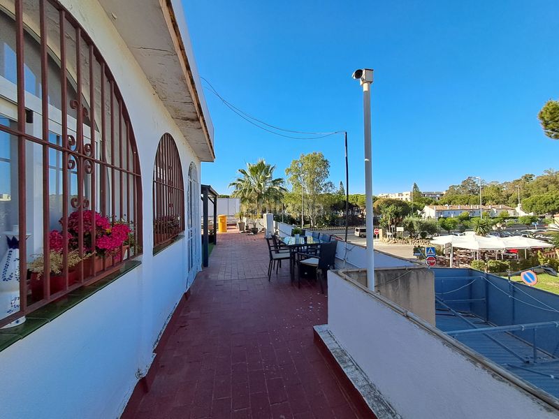 Foto d56012ae-ec0f-4b2c-91ed-b713751eb94c. Local comercial a Paraiso - Barronal Estepona
