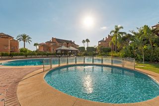 Attico in Nueva Andalucía centro