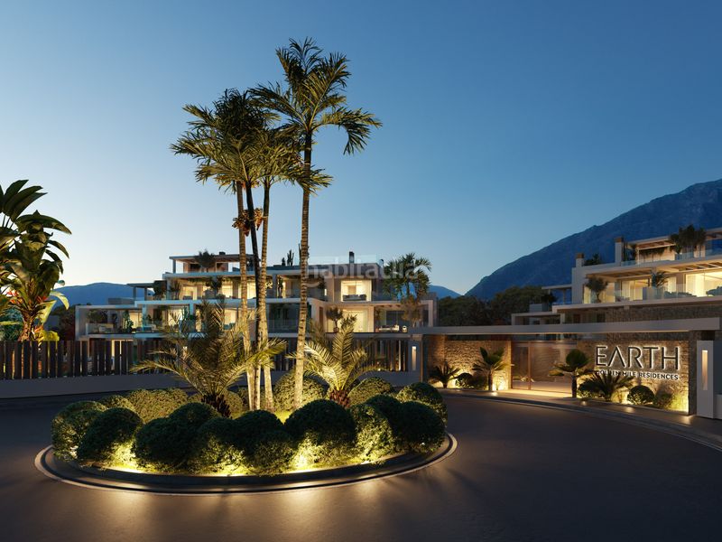 Foto d488cd78-55b4-4818-8116-3a1ec7a7563d. Àtic amb aparcament piscina a Puente Romano Marbella