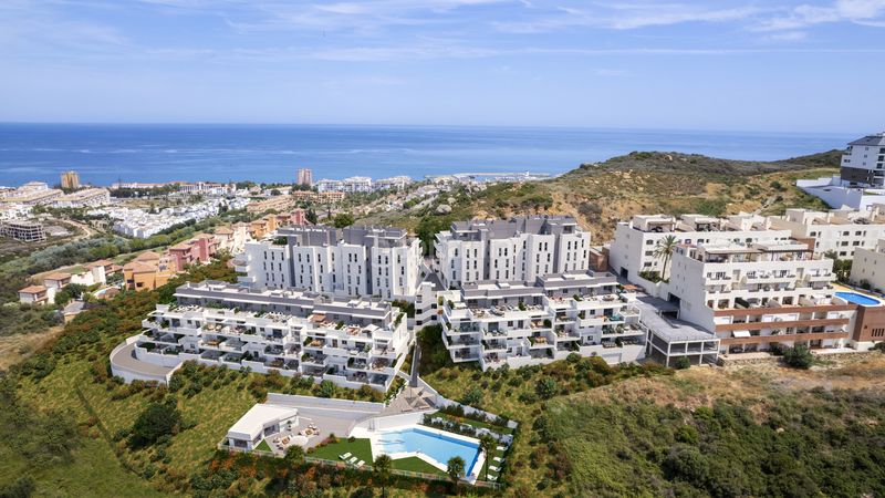Foto 99d210d0-9382-4cb9-837e-18192ab33774. Apartament amb aparcament piscina a La Duquesa Manilva