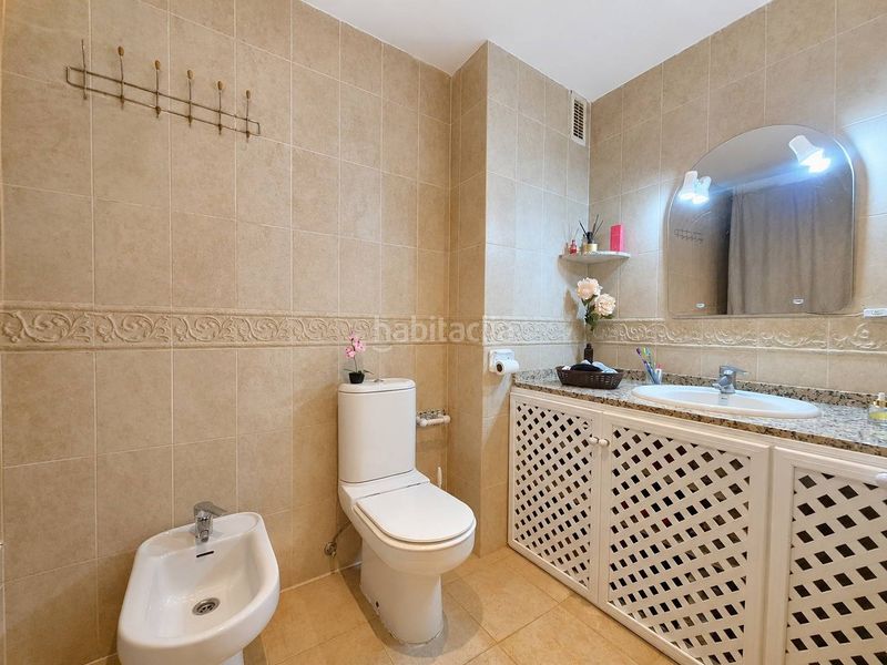 Foto 061edb33-a24a-4566-9c6d-264e3b7f4ec7. Apartament amb calefacció aparcament piscina a San Luis de Sabinillas Manilva