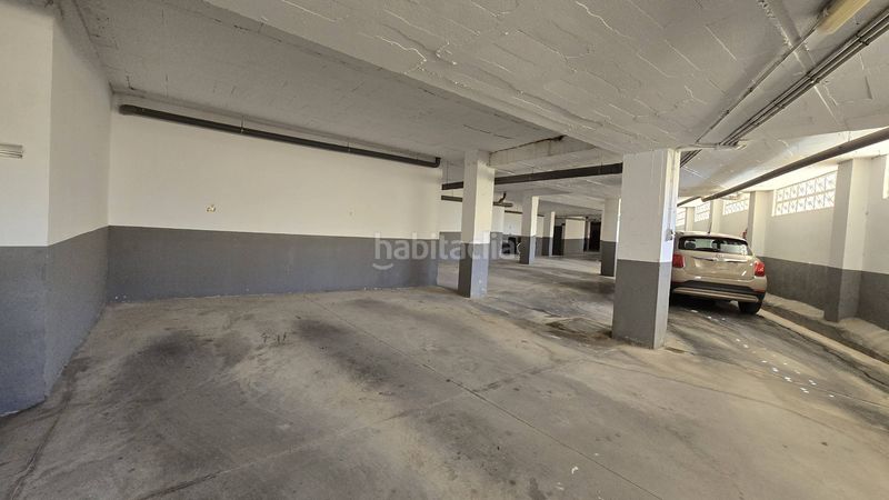 Foto 16efa108-d6ad-453f-947c-0ff223870591. Casa aparellada amb aparcament piscina a puerto de Estepona Estepona