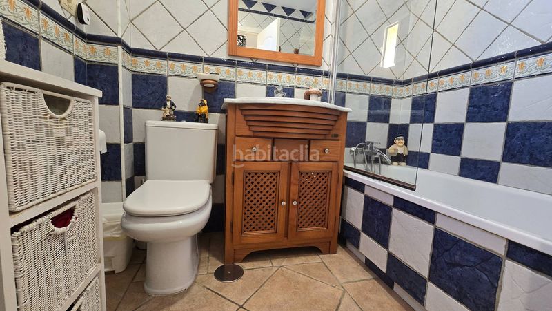 Foto 2a0bcaa7-43dd-48f9-afe1-728e42bb68a4. Casa aparellada amb aparcament piscina a puerto de Estepona Estepona