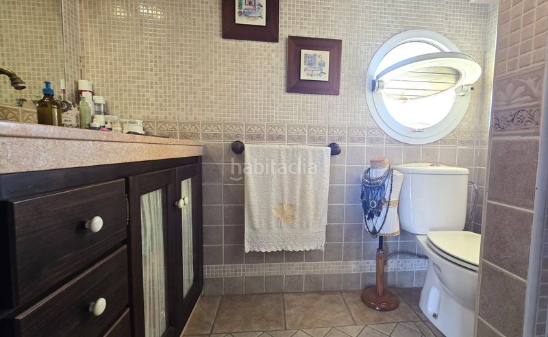 Foto 4f2db928-3448-42a2-bdce-fde7a8a9096b. Casa aparellada amb aparcament piscina a puerto de Estepona Estepona