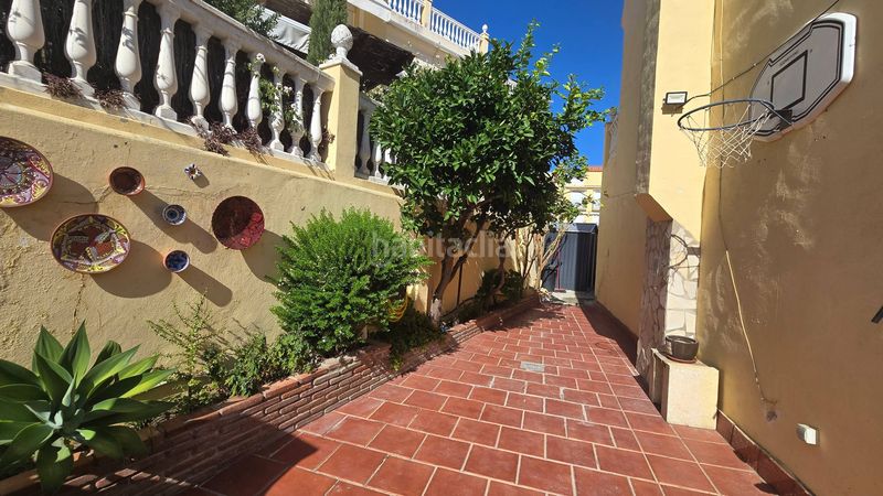 Foto 731bc5c6-7b78-4444-8836-1806d0fe9080. Casa aparellada amb aparcament piscina a puerto de Estepona Estepona