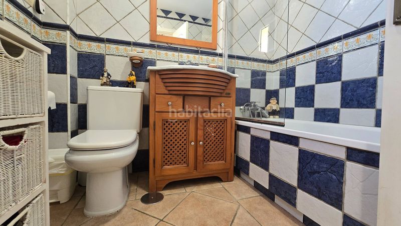 Foto 80d22918-4ffc-4988-938d-63166163046e. Casa aparellada amb aparcament piscina a puerto de Estepona Estepona