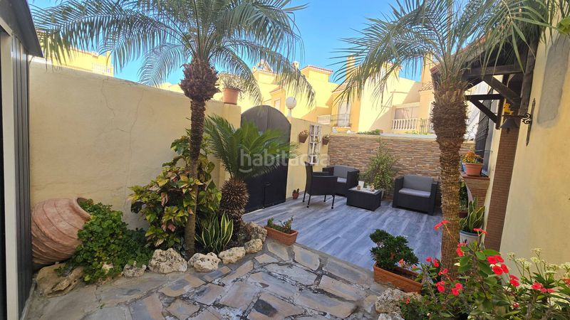 Foto d6d185f9-830f-4907-9996-f68903faee7a. Casa aparellada amb aparcament piscina a puerto de Estepona Estepona