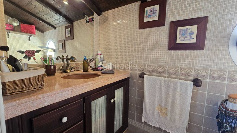 Foto ef6f5cd2-2094-449b-80e3-b16e0f0be022. Casa aparellada amb aparcament piscina a puerto de Estepona Estepona