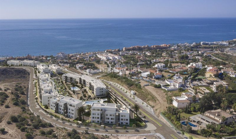 Foto 95643bc5-bae4-45c9-b055-a76ca094e132. Apartament amb calefacció aparcament piscina a Guadalobón Estepona