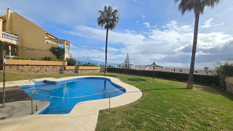 Foto 656ebe06-e234-4963-aaf9-495735daf34a. Duplex avec parking piscine dans Chullera Manilva