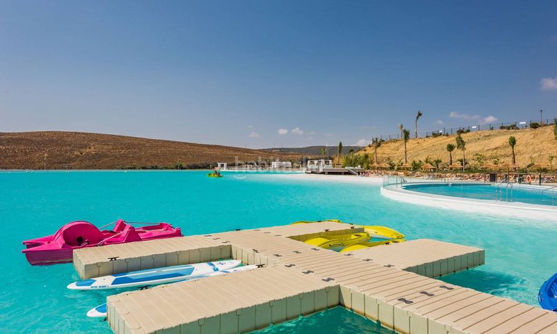 Foto e14bdb3c-046a-43ca-b54b-227e246b9008. Apartament amb calefacció aparcament piscina a Casares pueblo Casares