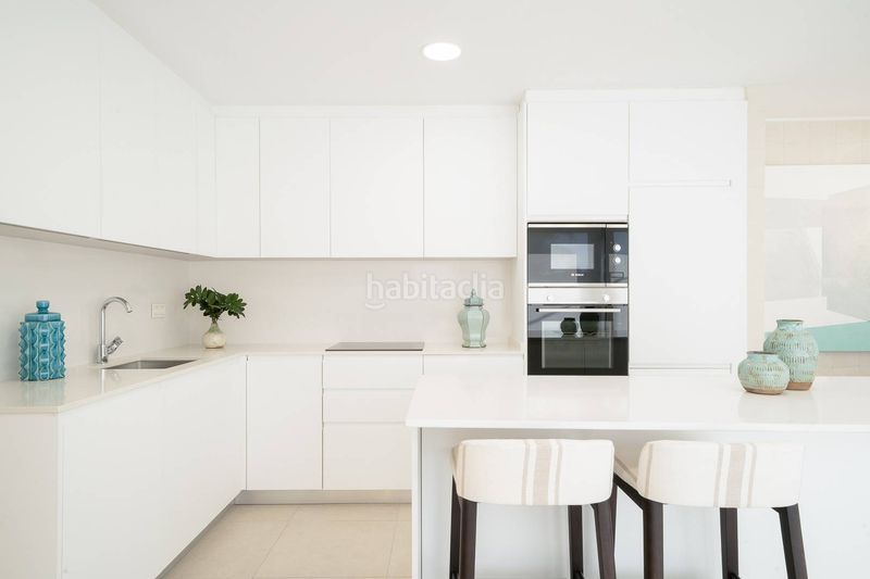 Foto 4702059f-0f1e-4ac0-a68f-a91862532f20. Apartament amb calefacció aparcament piscina a El Pinillo Torremolinos