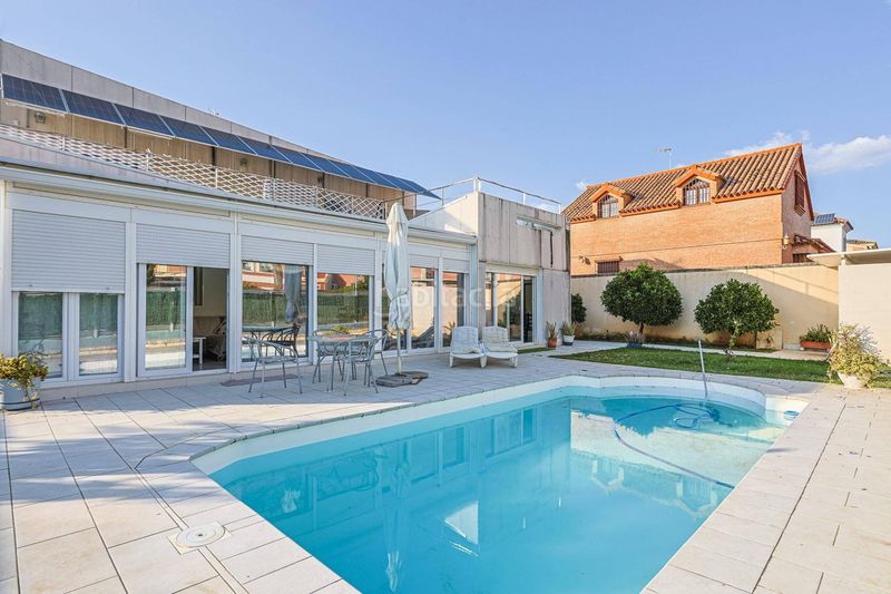 Foto d873095f-c69e-4738-a5eb-50f28a5fee69. Casa amb calefacció aparcament piscina a Olivar de Quintos Montequinto