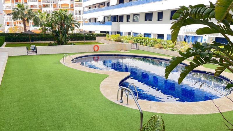 Foto 2f75b0d3-f313-4d7d-8282-d5db2d2d13e3. Àtic amb calefacció aparcament piscina a puerto de Estepona Estepona